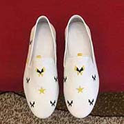 。。羊里芬迪系列產(chǎn)品 眾多明星至愛 采用高等進(jìn)頭層牛皮 羊里 簡約大氣而不失雅致 精良詮釋鞋履新靈感 經(jīng)典與時(shí)尚融為一體 奢華迷夢 駕凌時(shí)尚高等品質(zhì) 值得信賴 38-45碼