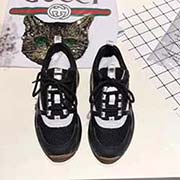  吊炸天的鞋 Dior老爹鞋 情侶款發售 走秀當天就在迪拜買版 爆拆精良復刻 出入專柜毫無壓力 專柜原版牛皮 發泡真空大底 整雙鞋超輕 真品質量 上腳回頭率極高 國內外網紅各種開始秀鞋了 全網高品質