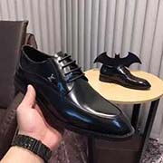 牛里Louis Vuitton路易威登/LV高等 2018春款專柜同步發售 鞋面意大利進口頭層牛皮 全進口牛皮內里 完全一比一復刻 鞋底：原廠特供原版底 獨家活動成型底超級舒適 原廠跟單貨 高品質 可