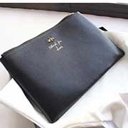 GUCCI古奇 不管是用料 做工 logo 鋼印 編碼 走線 每一個(gè)細(xì)節(jié)都將古奇的精彩內(nèi)涵表現(xiàn)得淋漓盡致 質(zhì)量保證 售后無擔(dān)憂 原廠材料！實(shí)物拍攝 質(zhì)量如圖可見 型號(hào)：460187尺寸：27*19.5