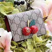 GUCCI古奇 不管是用料 做工 logo 鋼印 編碼 走線 每一個細節(jié)都將古奇的精彩內(nèi)涵表現(xiàn)得淋漓盡致 質(zhì)量保證 售后無擔憂 原廠材料！實物拍攝 質(zhì)量如圖可見 型號：476050尺寸：11*9*3