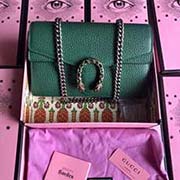 GUCCI高等原單一個結(jié)構(gòu)性超小型包 虎頭扣裝飾