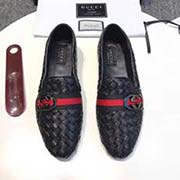 羊里古奇系列產品 眾多明星至愛 采用高等進頭層牛皮 羊里 簡約大氣而不失雅致 精良詮釋鞋履新靈感 經典與時尚融為一體 奢華迷夢 駕凌時尚高等品質 值得信賴 38-44