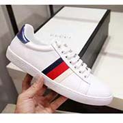 情侶款 官網新款 全套包裝 高等版本。古奇彩帶高等版。此款為小白鞋。全套包裝請各位老板看清楚我家鞋子的走線?？隙ǜ叩取?Gucci 』古奇 Ace Sneakers小白鞋 再次顛覆了傳統小白鞋的設計