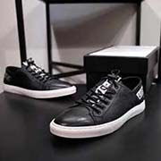 2018獨家新款off-white-GUCCi聯(lián)名國外限量版高等版本新懶人休閑鞋 品質(zhì) 潮流休閑時尚 超柔軟生膠大底 歐洲進口頭層牛皮 內(nèi)里頭層豬皮透氣防臭 論材料做工完勝市場所有版本 高高等版本