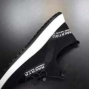 2018獨家新款GUCCi法國專柜限量版高等版本新懶人休閑鞋 品質 時尚個性潮流休閑 超柔軟生膠大底 進口飛織透氣防臭 論材料做工完勝市場所有版本 高高等版本品質出貨 實物拍攝 凸顯獨特魅力 上腳