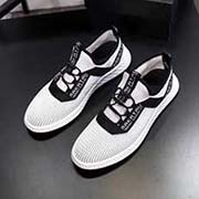 2018獨家新款GUCCi法國專柜限量版高等版本新懶人休閑鞋 品質(zhì) 時尚個性潮流休閑 超柔軟生膠大底 進口飛織透氣防臭 論材料做工完勝市場所有版本 高高等版本品質(zhì)出貨 實物拍攝 凸顯獨特魅力 上腳