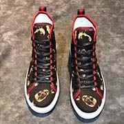 2017古奇GUCCI官網新款 羊皮里 休閑時尚男鞋 版型簡潔大氣 潮男專屬.獨有的官網新元素元素 古奇原版裝飾 時尚又大方 官網指定耐磨休閑大底 專柜經典款實物拍攝 38-44