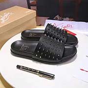  Christian Loubotin紅底鞋/CL/克里斯蒂娜·魯布托 標準碼：男碼38/4445可以訂做 等級： 品質 材料：牛皮打柳釘 羊皮內里。原版橡膠大底 款式類別：涼鞋系列 百搭舒適 顏色：