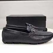 普拉達 PRADA 專柜同款豆豆鞋 1:1高等原版復刻 做工精致嚴謹 細節(jié)無可挑剔 原廠進口十字紋牛皮 超耐磨防滑橡膠大底 頭層豬皮內(nèi)里 高等高等貨 質(zhì)量無與倫比。38-44碼 黑蘭兩色