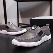 2018獨(dú)家新款GUCCi法國限量版高等版本新休閑鞋 品質(zhì) 潮流休閑時尚 超柔軟生膠大底 歐洲進(jìn)口頭層牛皮 內(nèi)里頭層豬皮透氣防臭 論材料做工完勝市場所有版本 高高等版本品質(zhì)出貨 實(shí)物拍攝 凸顯獨(dú)特