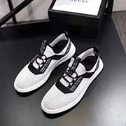 2018獨家新款GUCCi法國專柜限量版高等版本新懶人休閑鞋 品質(zhì) 時尚個性潮流休閑 超柔軟生膠大底 進口飛織透氣防臭 論材料做工完勝市場所有版本 高高等版本品質(zhì)出貨 實物拍攝 凸顯獨特魅力 上腳