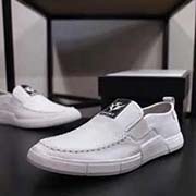 2018獨(dú)家新款GUCCi法國限量版高等版本新休閑鞋 品質(zhì) 潮流休閑時尚 超柔軟生膠大底 歐洲進(jìn)口頭層牛皮 內(nèi)里頭層豬皮透氣防臭 論材料做工完勝市場所有版本 高高等版本品質(zhì)出貨 實(shí)物拍攝 凸顯獨(dú)特