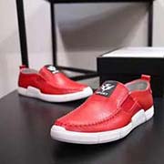 2018獨家新款GUCCi法國限量版高等版本新休閑鞋 品質 潮流休閑時尚 超柔軟生膠大底 歐洲進口頭層牛皮 內里頭層豬皮透氣防臭 論材料做工完勝市場所有版本 高高等版本品質出貨 實物拍攝 凸顯獨特