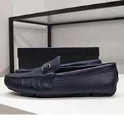  普拉達 PRADA 專柜新款豆豆鞋 高等原版復刻 做工精致嚴謹 細節無可挑剔 原廠進口十字紋牛皮 超耐磨防滑橡膠大底 頭層豬皮內里 高等高等貨 質量無與倫比。38-44碼 黑蘭兩色