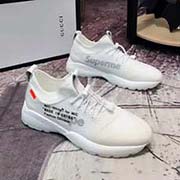 2018古奇GUCCI官網(wǎng)新款 羊皮里 休閑時(shí)尚男鞋 版型簡(jiǎn)潔大氣 潮男專屬.獨(dú)有的官網(wǎng)新元素元素 古奇原版裝飾 時(shí)尚又大方 面料原版牛皮 官網(wǎng)指定耐磨休閑大底 專柜經(jīng)典款實(shí)物拍攝 38-44