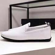  GUCCI 古奇專柜同款高品質休閑樂福鞋 鞋面采用進口意大利小牛皮 內里采用高等進口環保豬皮 和舒適超軟耐磨橡膠大底 代工級別工藝 真正的 品質 非市場一般品質 碼數 38-43