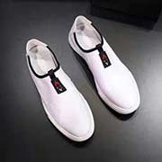 2018獨家新款GUCCi法國限量版高等版本新懶人休閑鞋 品質 潮流休閑時尚 超柔軟生膠大底 歐洲進口頭層牛皮 內里頭層豬皮透氣防臭 論材料做工完勝市場所有版本 高高等版本品質出貨 實物拍攝 凸顯