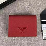 PRADA爆款女士短夾 專柜新同色標志 官網同步 1MV204 大紅同色標志 意大利高等原單十字紋牛皮質感極好 長11.2cm高8.5cm
