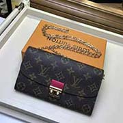 2018 新品 N61273 枚紅 CROISETTE 錢夾 以Croisette手袋為原型設計而成的Damier帆布版錢夾 配彩色皮革內襯以及源自路易威登古董旅行箱的標志性金屬搭扣 別致而柔美 既可