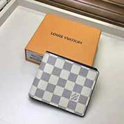 N60121 白格 融合運動風格細節與