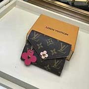 M41938 枚花 小花 小巧的Victorine錢夾是適宜隨身攜帶的上上之選 標(biāo)志性Monogram帆布搭配多彩皮革內(nèi)襯 風(fēng)格時尚 極為實(shí)用的設(shè)計(jì) 12x2x9cm