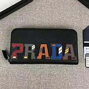 PRADA男士單拉鏈錢包 專柜新款式 官網同步 2ML317 黑色 意大利高等原單十字紋牛皮質感極好 特別的大字嘜設計凸顯個性