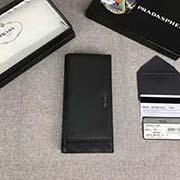 PRADA男士西裝夾 專柜新款式 官網(wǎng)同步 2MV836 黑色黑色菱形拼色 意大利高等原單十字紋牛皮質(zhì)感極好 長9.5cm高19cm