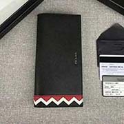 PRADA男士西裝夾 專柜新款式 官網同步 2MV836 黑色紅白波浪拼色 意大利高等原單十字紋牛皮質感極好 長9.5cm高19cm