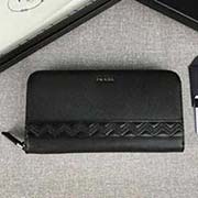 PRADA男士單拉鏈錢包 專柜新款式 官網(wǎng)同步 2ML317 黑色波浪拼色 意大利高等原單十字紋牛皮質感極好 長20cm高10.3cm配