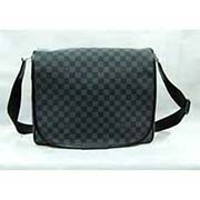 LV 新款黑格男士斜跨包 時尚男士包包N51213 N58029