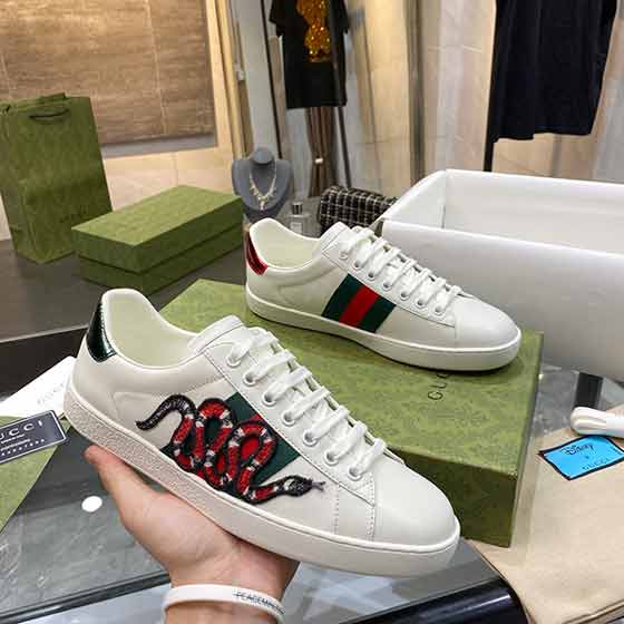 小白鞋系列全新升級女士休閑板鞋，情侶款經典小白鞋！