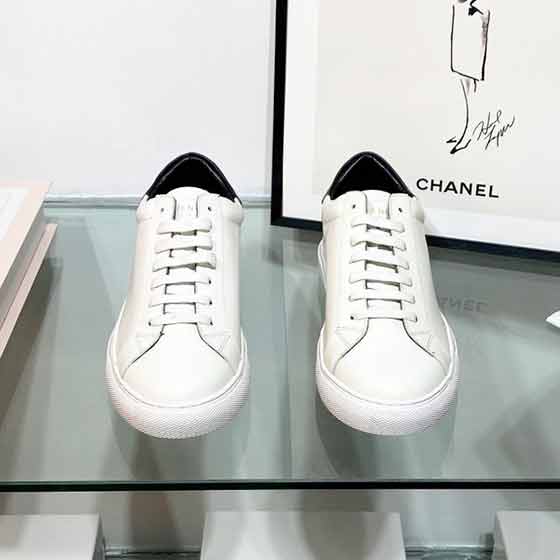 紀凡希原版一比一復刻運動風休閑單鞋。