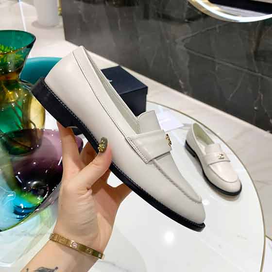 意大利豆豆女鞋 CHANE新款名品套