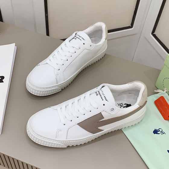 OFF-WHITE情侶款女士夏季板鞋，小白專寵拼色Arrow箭頭新季單品！