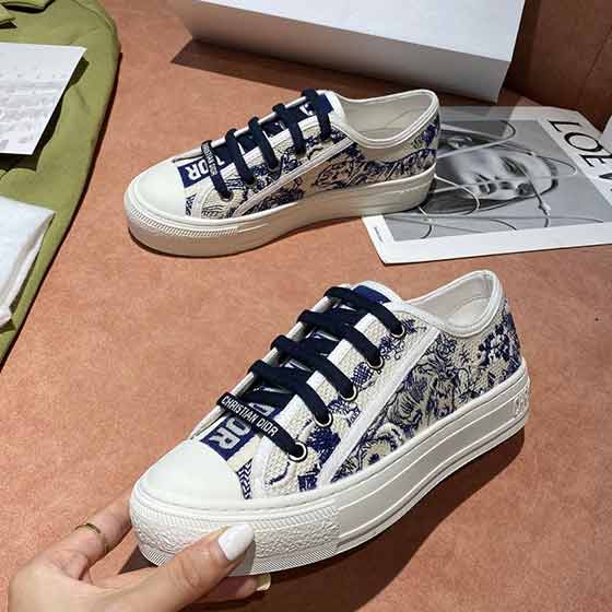 名品折扣網(wǎng)Dior(迪奧 )春夏新款