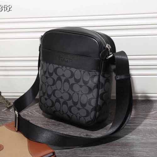 蔻馳中國官網男包，男士們愛的休閑風男包