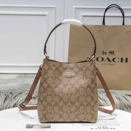 COACH 小號水桶包2312 顏色清新,外形挺