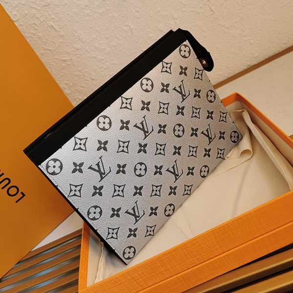 M63036 POCHETTE VOYAGE手袋 lv男手包官網(wǎng)價(jià)格圖片