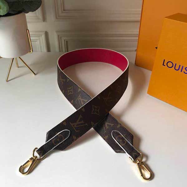 lv的肩帶Js02288 寬肩帶搭lv水桶包完全可以背出另一種風(fēng)格