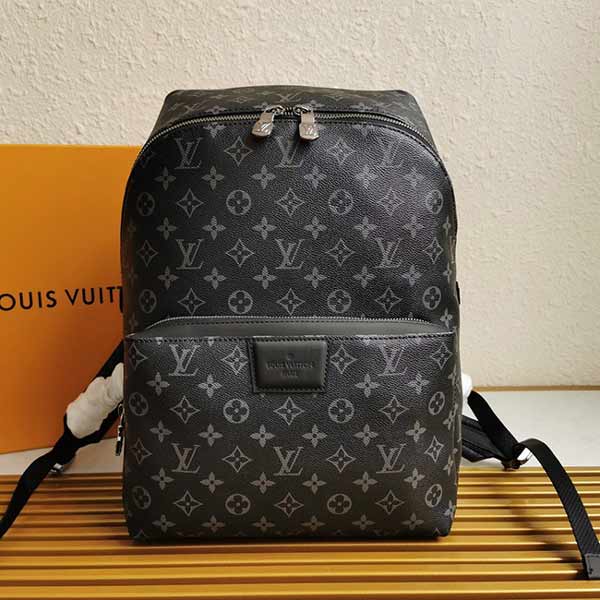 LV風(fēng)格休閑而精致APOLLO雙肩包M4