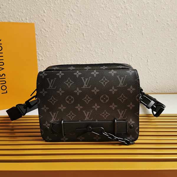 lv英國官網品牌傳統元素TEAMER郵差包M45585