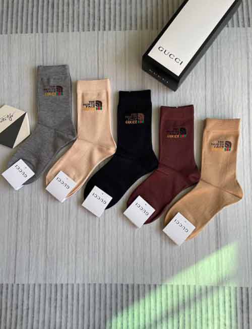 Gucci北面聯名款G家新品女款中筒羊絨襪