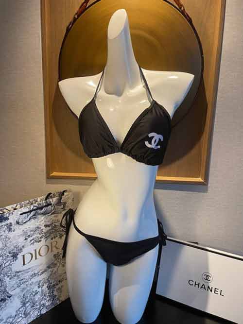 夏天快到啦，ohanel香奈比基尼，這件泳衣太絕了