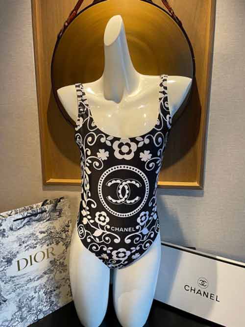 香奈兒連體泳衣，多場(chǎng)合百搭之選！美背搶眼，透氣舒適不束