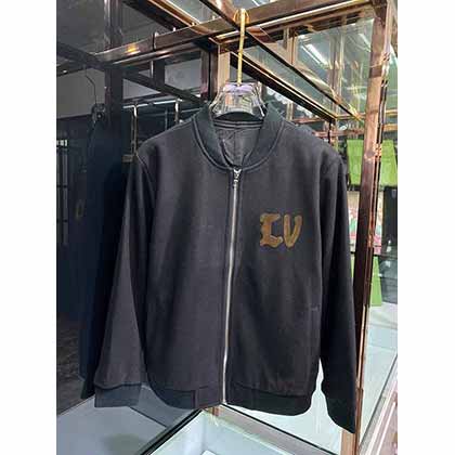 LV秋冬新品羊毛加厚開衫外套，版型