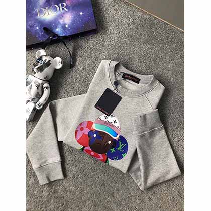 Lv秋冬專柜官網同步發售，精良舒