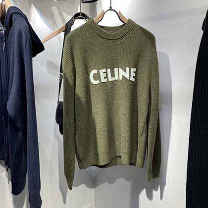 Clin圓領毛衣酷酷的毛衣帶著一絲絲慵懶的風格上身肯定是超炸的趕腳！