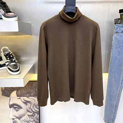 賽琳高等舒適親膚打底衫，經典L刺繡搭配西裝、外套，時尚耐看！