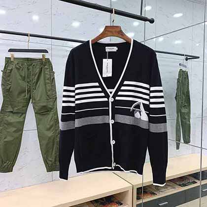 Thm Brwn 湯姆·布朗男士羊毛衫開衫，游泳者提花羊毛開衫！